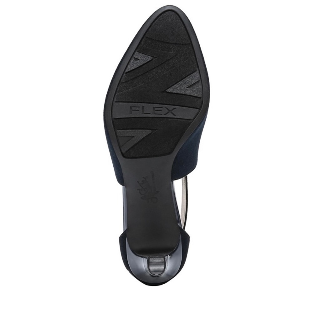 Women's Giovanna Pump Navy Heel - Picture 6 of 11